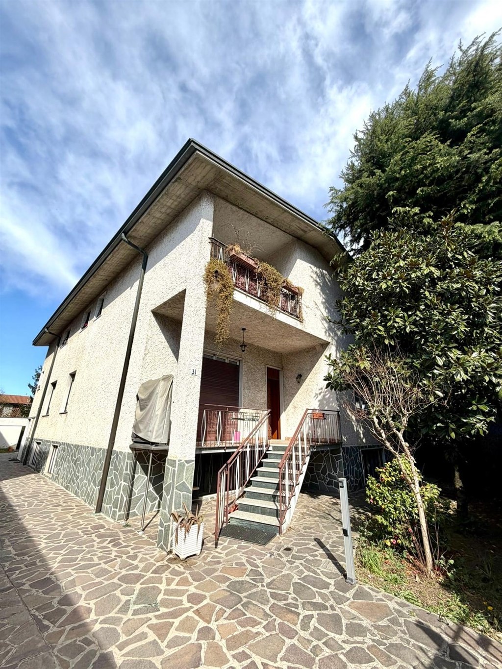 VILLA BIFAMILIARE  VIA SANDRO BOTTICELLI  31